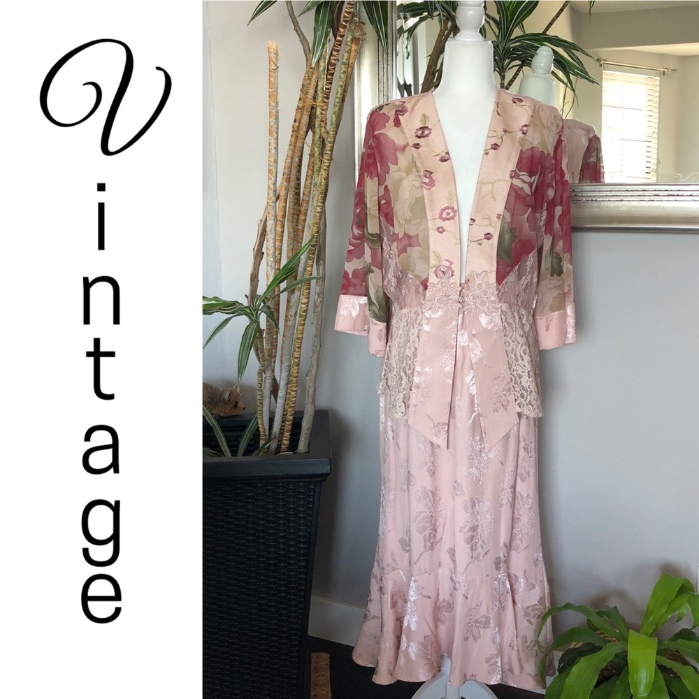 Studio VK Romantic Pink Floral Jacket & Skirt Set